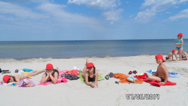 Plażowanie i opalanie. Oczywiście nie zapomnieliśmy się posmarować wcześniej filtrami.