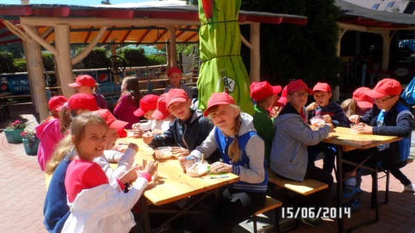 Deser był pyszny:)), a po południu czekała na nas kolejna niespodzianka....